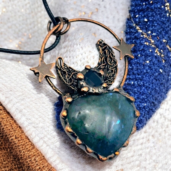 Artisan Boho Chic Labradorite & Black Onyx Moon Star Pendant Copperβ Necklace - Picture 4 of 13